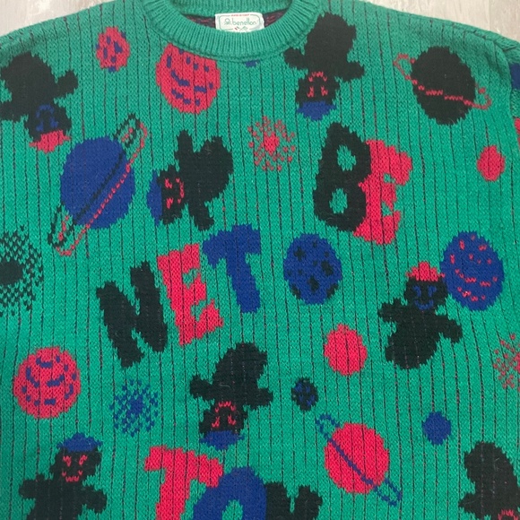 Unique Vintage Benetton Pullover 80s ghost/planet theme M/L size - Picture 2 of 9